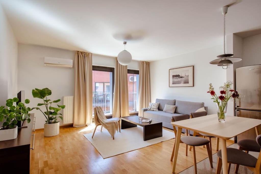 Wygodny Apartament Przy Dworcu Krakau Buitenkant foto
