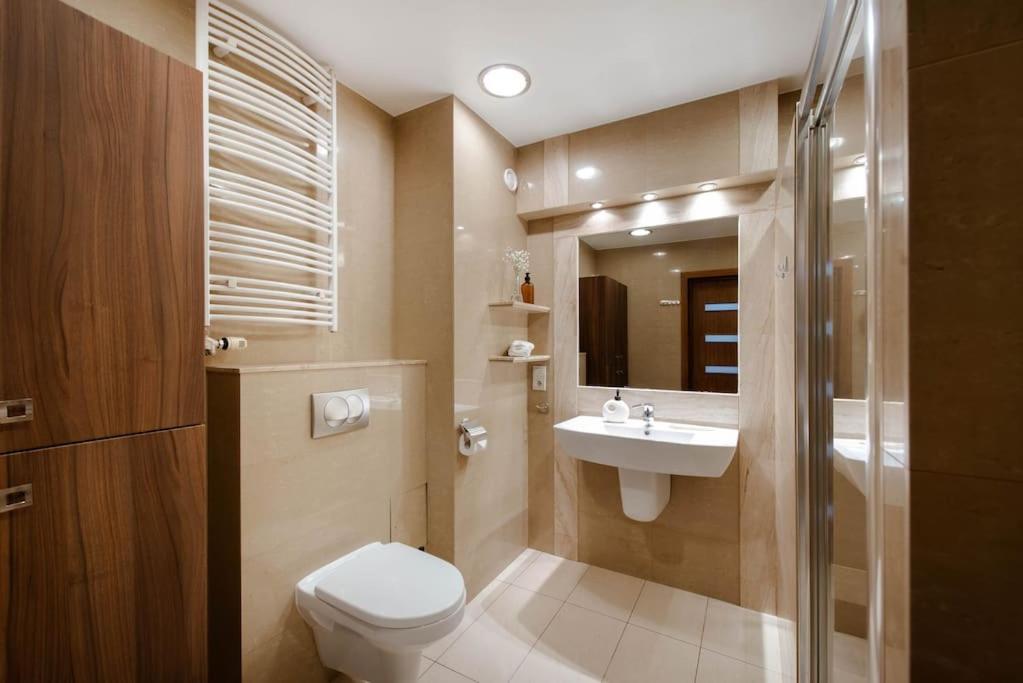 Wygodny Apartament Przy Dworcu Krakau Buitenkant foto
