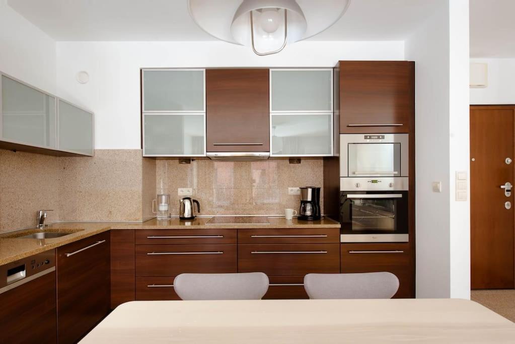 Wygodny Apartament Przy Dworcu Krakau Buitenkant foto