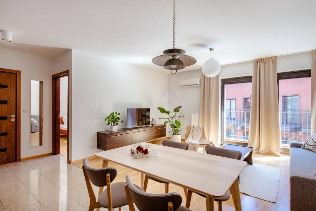 Wygodny Apartament Przy Dworcu Krakau Buitenkant foto