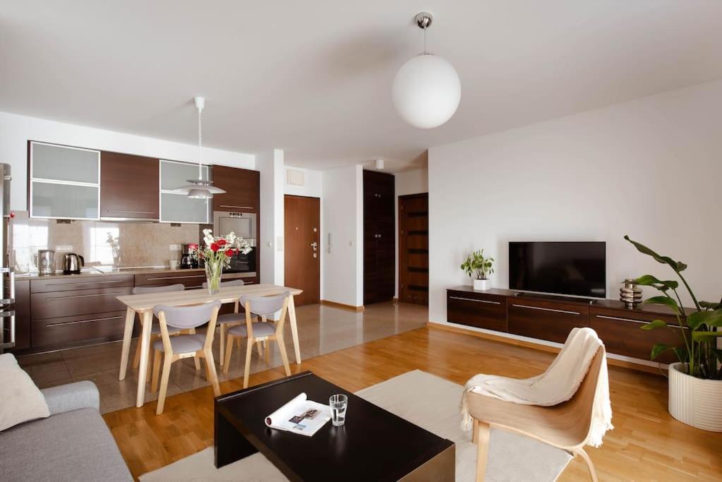 Wygodny Apartament Przy Dworcu Krakau Buitenkant foto